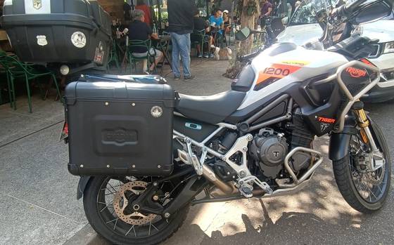 TRIUMPH TIGER 1200 RALLY PRO 